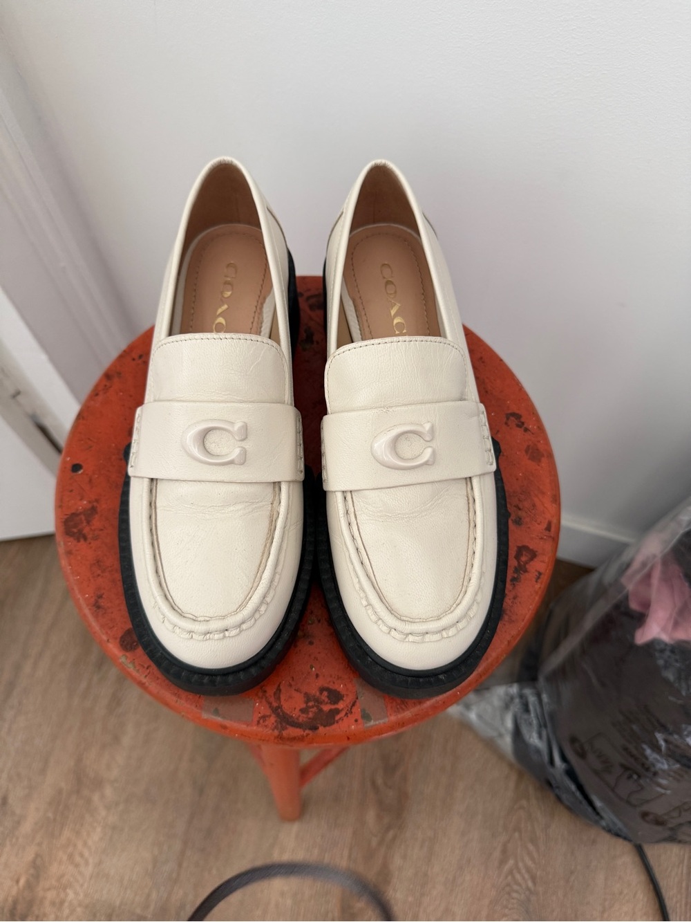 Coach Cream Leather Penny Loafers with Black Outsole size 5.5
